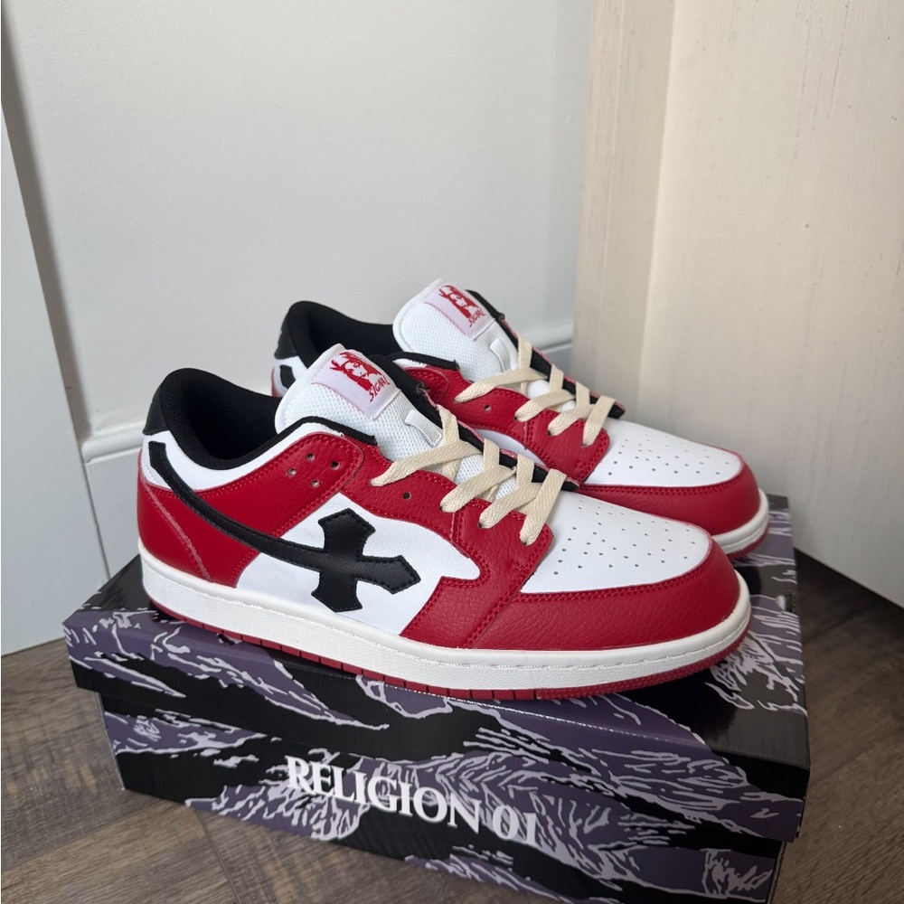Signal Religion 01 low-top sneakers – Men’s Size 9